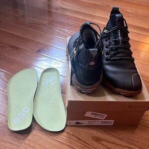 Vivobarefoot Magna Forest ESC, Ladies Size EU 43